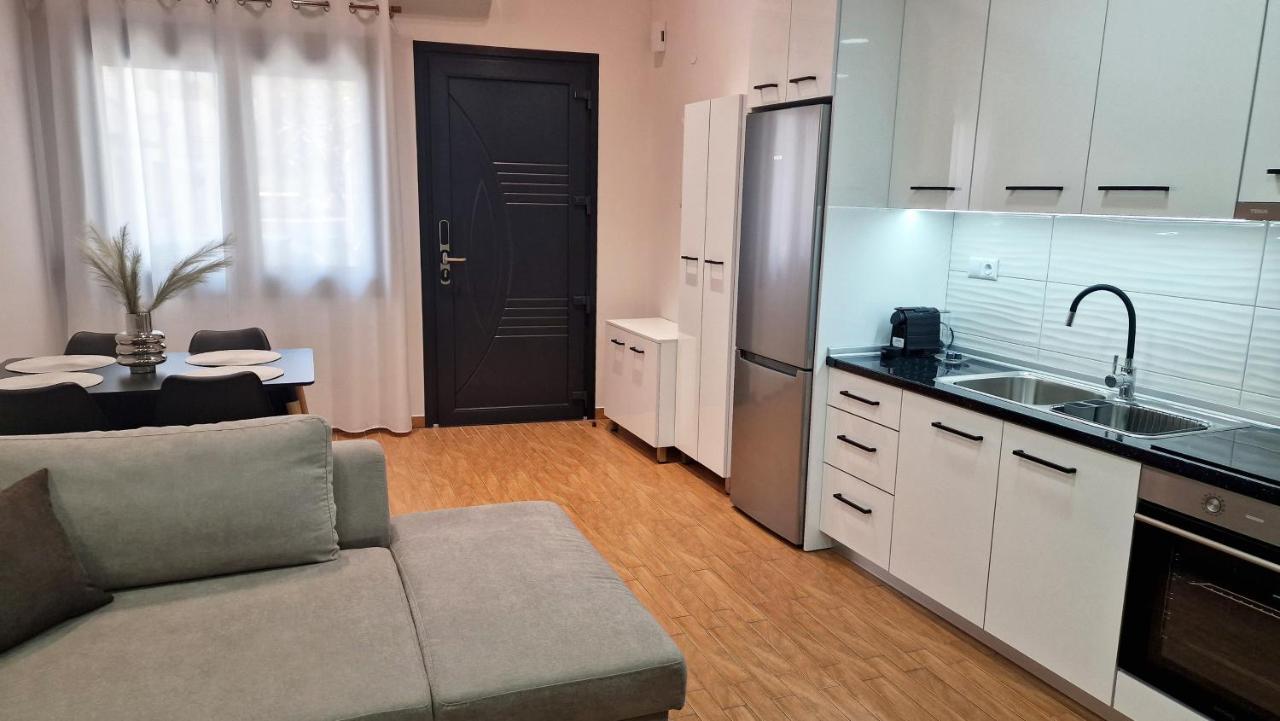 Pg Luxury Apartment Kavala Exteriör bild